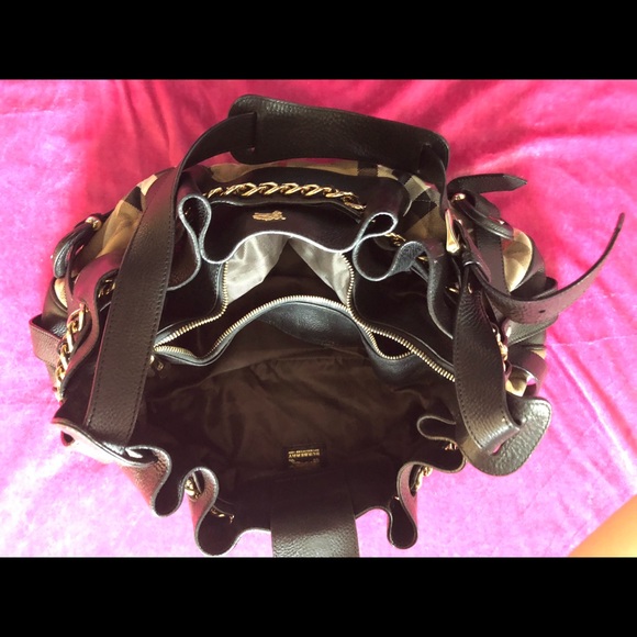 Burberry “Margaret Nova” Shoulder Bag - Picture 3 of 12